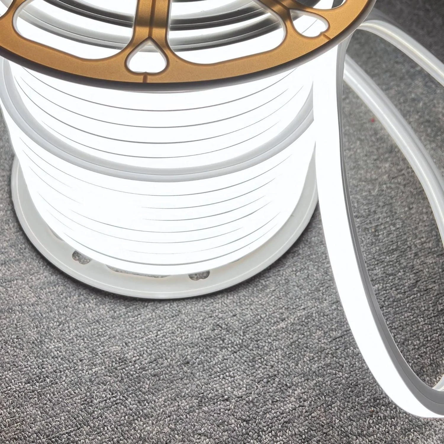 Cool White LED Neon Flex 6000K 16x16mm 220V 240V Top Bending 20cm Cutting IP65 With UK Plug 5 Cool White LED Neon Flex 6000K 16x16mm 220V 240V Top Bending 20cm Cutting IP65 With UK Plug - Image 3